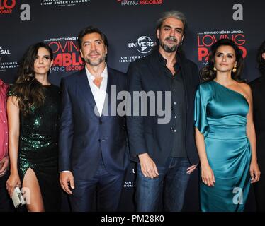 West Hollywood, CA. 16 Sep, 2018. Julieth Restrepo, Javier Bardem, Fernando Leon de Aranoa aux arrivées d'AIMER PABLO Premiere, l'hôtel London West Hollywood, West Hollywood, CA, le 16 septembre 2018. Credit : Elizabeth Goodenough/Everett Collection/Alamy Live News Banque D'Images