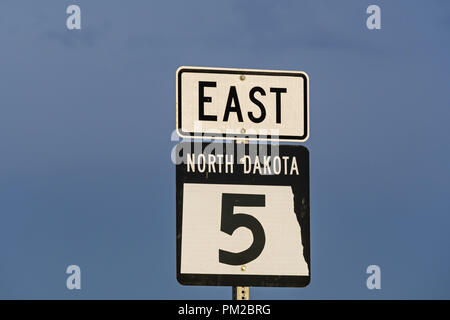 Fortuna, Dakota du Nord, USA. Sep 8, 2018. Voyageant à l'Est du Dakota du Nord sur l'autoroute 5. Credit : Bayne Stanley/ZUMA/Alamy Fil Live News Banque D'Images