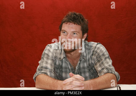 Sam Worthington 'la dette Session de portrait, le 14 septembre 2010. La reproduction par les tabloïds américains est absolument interdit. Référence #  30488 Fichier 035CCR pour un usage éditorial uniquement - Tous droits réservés Banque D'Images