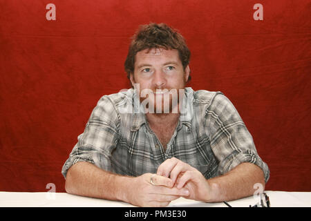 Sam Worthington 'la dette Session de portrait, le 14 septembre 2010. La reproduction par les tabloïds américains est absolument interdit. Référence #  30488 Fichier 037CCR pour un usage éditorial uniquement - Tous droits réservés Banque D'Images