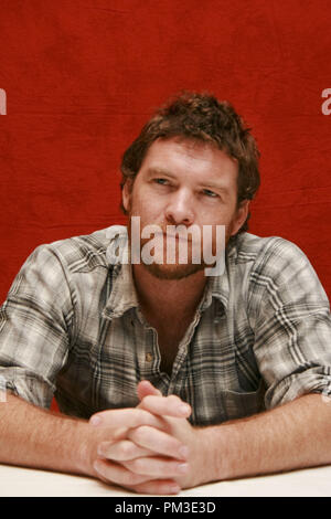 Sam Worthington 'la dette Session de portrait, le 14 septembre 2010. La reproduction par les tabloïds américains est absolument interdit. Référence #  30488 Fichier 044CCR pour un usage éditorial uniquement - Tous droits réservés Banque D'Images