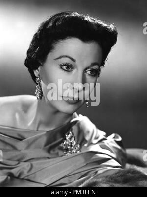 Studio publicité Still : Vivien Leigh dans 'The Deep Blue Sea' 1955 référence du fichier # 30732 1108THA Banque D'Images