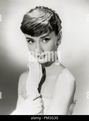 Audrey Hepburn, vers 1954. Référence #  30732 Fichier 361THA Banque D'Images