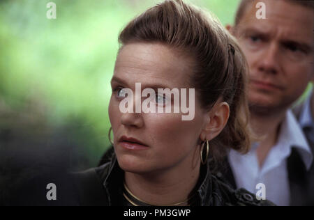Photo du film de 'Shaun Of The Dead' Jessica Stevenson © 2004 Rogue Features fichier référence #  30735676THA pour un usage éditorial uniquement - Tous droits réservés Banque D'Images