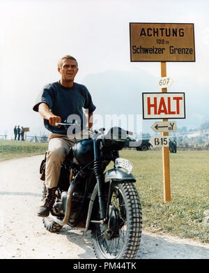 Steve McQueen 'La Grande Évasion'1963 U/A. Référence # 1028 Fichier 8139 THA Banque D'Images