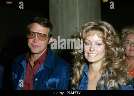 Farrah Fawcett et Lee Majors, vers 1973. Référence du fichier # 1044 002THA © CCR /Le Hollywood Archive - Tous droits réservés. Banque D'Images