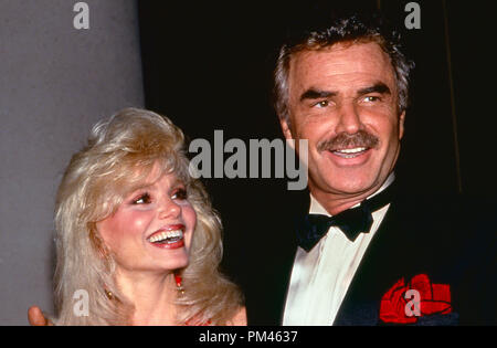 Burt Reynolds et Loni Anderson, vers 1991. Référence # 1052 Fichier 012THA © CCR /Le Hollywood Archive - Tous droits réservés. Banque D'Images