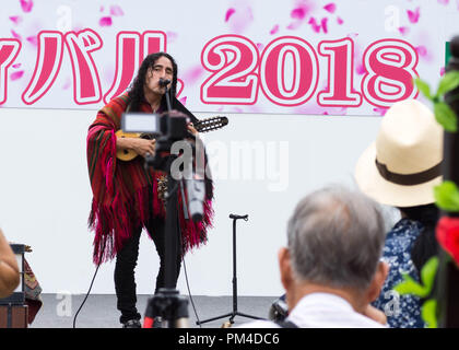 Un chanteur et musicien du Pérou et du Mexique effectue sur scène lors du Festival 2018 de la Bulgarie à l'arène mondiale, Fukuoka, Fukuoka, Japon Banque D'Images