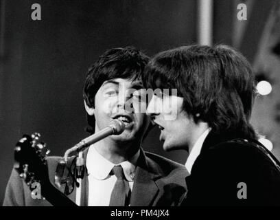 Beatles Paul McCartney et George Harrison, août1965. Référence # 1013 Fichier 080 THA © CCR /Le Hollywood Archive - Tous droits réservés. Banque D'Images