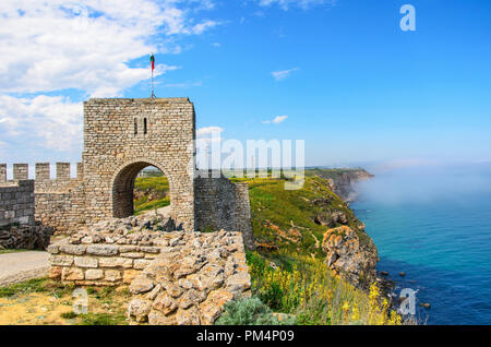 Forteresse sur le cap Kaliakra, Bulgarie. Vue sur la mer. Banque D'Images