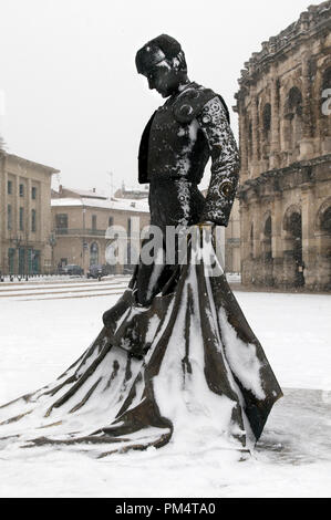 France - Gard (30) - Nîmes - Nimenio et arenas - neige Banque D'Images