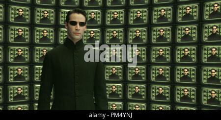 Photo du film / Publicité encore de 'The Matrix Reloaded' Keanu Reeves © 2003 Warner Brothers Référence #  30753311THA pour un usage éditorial uniquement - Tous droits réservés Banque D'Images