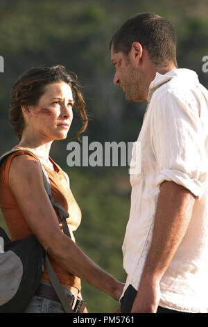 Publicité studio toujours de 'Lost' Evangeline Lilly, Matthew Fox 2004 Dossier Référence #  307351548THA pour un usage éditorial uniquement - Tous droits réservés Banque D'Images