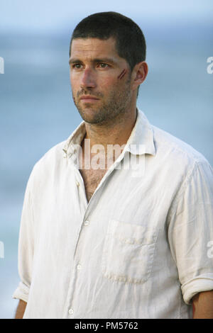 Publicité studio toujours de 'Lost' Matthew Fox 2004 Dossier Référence #  307351549THA pour un usage éditorial uniquement - Tous droits réservés Banque D'Images