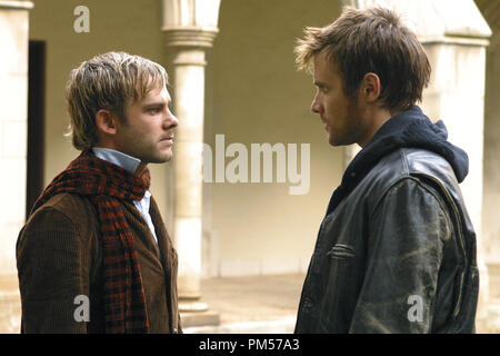 Publicité studio toujours de 'Lost' Dominic Monaghan, Neil Hopkins 2004 Dossier Référence #  307351643THA pour un usage éditorial uniquement - Tous droits réservés Banque D'Images