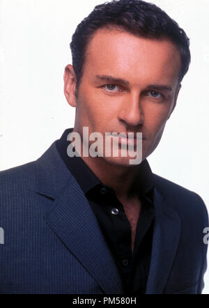 Photo du film de 'Nip / Tuck' Julian McMahon 2004 Dossier Référence #  30735498THA pour un usage éditorial uniquement - Tous droits réservés Banque D'Images