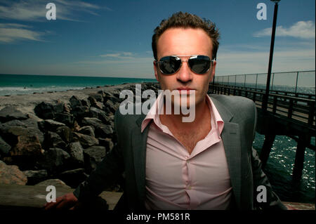 Photo du film de 'Nip / Tuck' Saison 2 Julian McMahon 2004 Crédit photo : Robert Zuckerman Référence #  30735530THA pour un usage éditorial uniquement - Tous droits réservés Banque D'Images