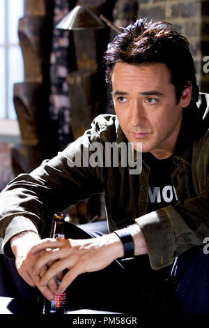 Publicité studio de toujours "Must Love Dogs" John Cusack © 2005 Warner Brothers Photo par Claudette Barius Référence de fichier #  307361765THA pour un usage éditorial uniquement - Tous droits réservés Banque D'Images