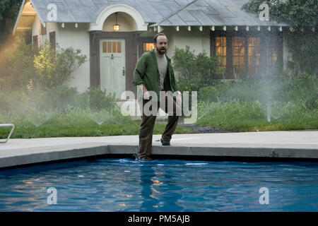 Publicité studio toujours de "Lady In The Water' Paul Giamatti © 2006 Warner Crédit photo : Frank Masi Référence de fichier #  307371901THA pour un usage éditorial uniquement - Tous droits réservés Banque D'Images