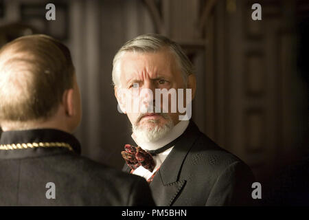 Photo du film de 'The Golden Compass' Jack Shepherd © 2007 New Line Cinema Crédit photo : Laurie Sparham . Référence de fichier #  30738662THA pour un usage éditorial uniquement - Tous droits réservés Banque D'Images