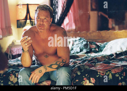 Photo du film / Publicité encore "domino" de Mickey Rourke © 2005 New Line Cinema Crédit Photo : Daniela Fichier Scaramuzza Référence #  307361351THA pour un usage éditorial uniquement - Tous droits réservés Banque D'Images