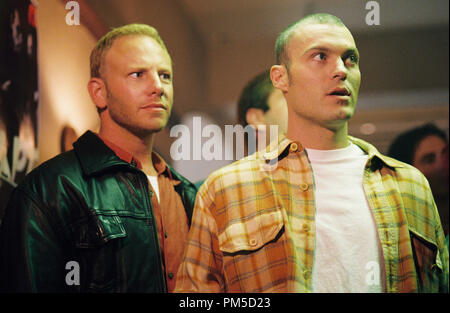 Photo du film / Publicité "domino" de toujours Ian Ziering, Brian Austin Green © 2005 New Line Cinema Crédit Photo : Daniela Fichier Scaramuzza Référence #  307361366THA pour un usage éditorial uniquement - Tous droits réservés Banque D'Images