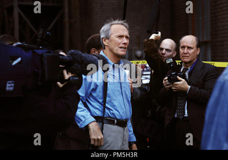 Publicité studio de sang encore 'Travail' Clint Eastwood © 2002 Warner Brothers Crédit photo : Merie W. Wallace Banque D'Images