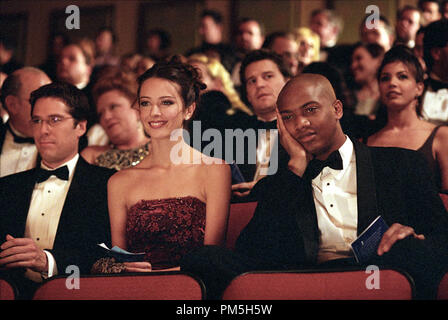 Publicité studio de toujours 'Angel' de l'épisode, le nom : 'En attente dans les ailes' Alexis Denisof, Amy Acker, David Boreanaz, J. August Richards Charisma Carpenter, 2002 Crédit photo : Isabella Vosmikova Banque D'Images