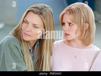 Publicité studio toujours de 'White Oleander' Michelle Pfeiffer, Alison Lohman © 2002 Warner Brothers Crédit Photo : Michel Zink Banque D'Images