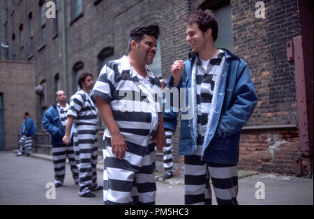 Publicité studio toujours de 'Bienvenue à Collinwood' Luis Guzman, Sam Rockwell © 2002 Warner Brothers Crédit photo : Jamie Trueblood Banque D'Images