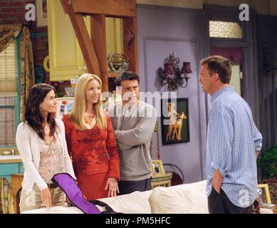 Photo du film / Publicité toujours de film Still / photos promotionnelles de 'amis' Matt LeBlanc, Matthew Perry, Courteney Cox Arquette, Lisa Kudrow 2001/2002 (Saison 7 ou 8) © 2002 Warner / Référence de dossier de NBC 30754156THA pour un usage éditorial uniquement - Tous droits réservés Banque D'Images