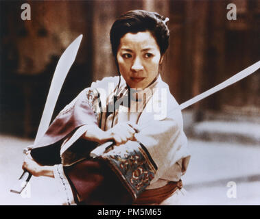 Photo du film / photos promotionnelles de 'Tigre et Dragon' Michelle Yeoh © 2000 Sony Pictures Classics Crédit photo : Chan Kam Chuen Référence #  30846670THA pour un usage éditorial uniquement - Tous droits réservés Banque D'Images