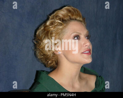 Brittany Murphy Portrait Session, le 7 novembre 2006. La reproduction par les tabloïds américains est absolument interdit. Référence #  30890 Fichier 002CCR pour un usage éditorial uniquement - Tous droits réservés Banque D'Images