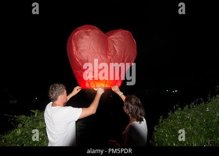 La Thaïlande, Koh Samui, Loy Krathong Festival, Sky lantern