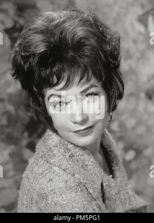 Encore la publicité, Shirley MacLaine, vers 1966. Référence #  30928 Fichier 794THA Banque D'Images