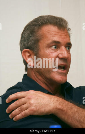 Mel Gibson 'le castor' Session de portrait, le 26 avril 2011. La reproduction par les tabloïds américains est absolument interdit. Référence #  30954 Fichier 044CCR pour un usage éditorial uniquement - Tous droits réservés Banque D'Images