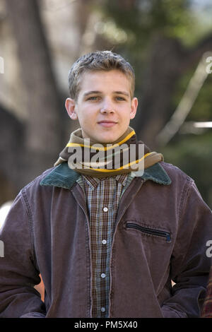 Publicité studio de 'Toujours' Nancy Drew Max Thieriot © 2007 Warner Crédit photo : Melinda Sue Gordon Référence #  307381210THA pour un usage éditorial uniquement - Tous droits réservés Banque D'Images