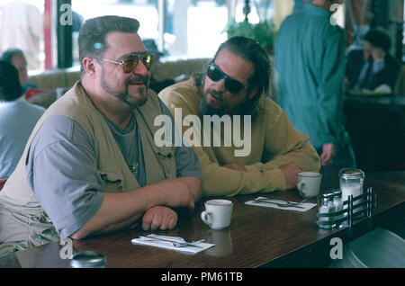 Photo du film de 'The Big Lebowski' John Goodman, Jeff Bridges © 1998 Gramercy Pictures Banque D'Images