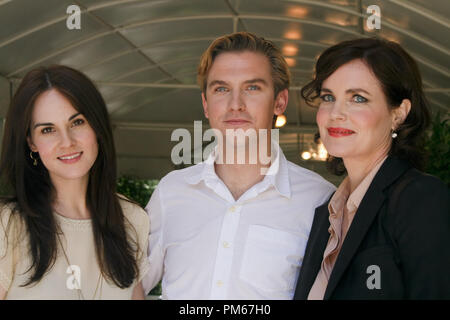 Michelle Dockery, Dan Stevens et Elizabeth McGovern Portrait Session 'Downton Abbey' Session de portrait, le 1 août 2011. La reproduction par les tabloïds américains est absolument interdit. Référence #  31038 Fichier 049CCR pour un usage éditorial uniquement - Tous droits réservés Banque D'Images