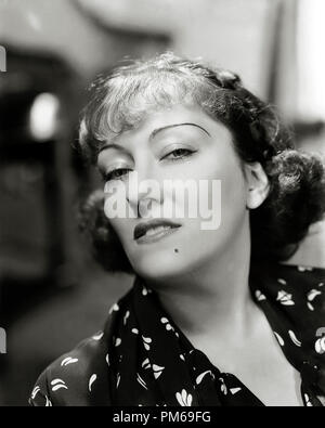 Gloria Swanson, vers 1933. Référence #  31316 Fichier 296THA Banque D'Images