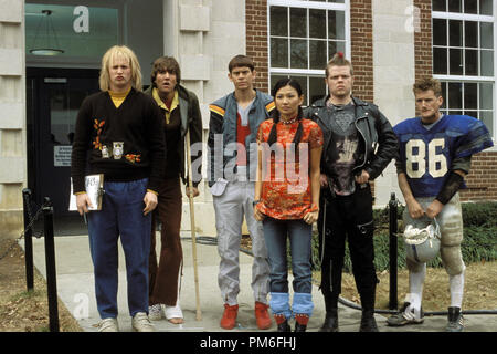 Photo du film / Publicité encore de 'Dumb et Dumberer : Quand Harry rencontre Lloyd' Eric Christian Olsen, Derek Richardson, William Lee Scott, Michelle Krusiec, Josh Braaten, Elden Henson © 2003 New Line Crédit photo : Frank Masi Référence de fichier #  30753799THA pour un usage éditorial uniquement - Tous droits réservés Banque D'Images