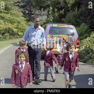 Photo du film / Publicité encore de 'Papa' Garde Eddie Murphy © 2003 Columbia Pictures Crédit photo : Bruce McBroom Référence de fichier #  30753847THA pour un usage éditorial uniquement - Tous droits réservés Banque D'Images