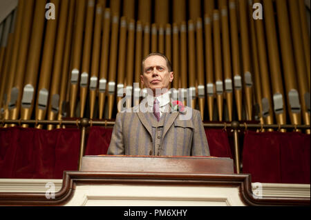 BOARDWALK EMPIRE episode 13 (saison 2, épisode 1) : Steve Buscemi. photo : B. Macall Polay Banque D'Images