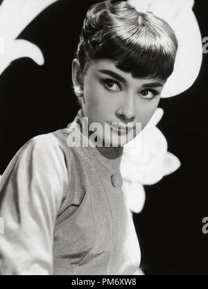 Audrey Hepburn, vers 1954. Référence #  31202 Fichier 031THA Banque D'Images