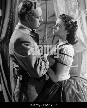 Studio publicité Still : 'Gone with the Wind' Vivien Leigh and Leslie Howard 1939 MGM référence de fichier # 31202 1026THA Banque D'Images