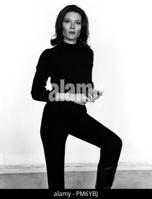 Studio publicité Still : 'The Avengers' Diana Rigg circa 1967 référence du fichier # 31202 1146THA Banque D'Images