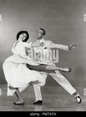 Fred Astaire et Cyd Charisse, 'train' 1953 MGM Référence de dossier #  30928 049THA Banque D'Images