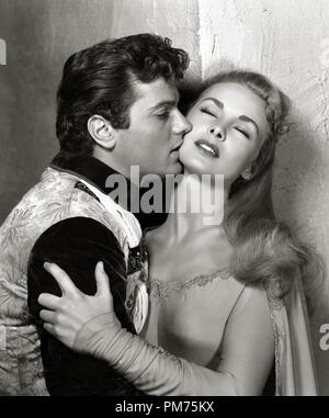 Tony Curtis et Janet Leigh, 'The Black Shield of Falworth' (1954) Fichier d'INTERFACE UTILISATEUR référence #  30928 649THA Banque D'Images