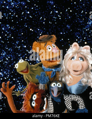 Photo du film / Publicité encore de 'Muppets à partir de l'espace' Animal, Kermit la grenouille, Fozzie l'Ours, Gonzo, Miss Piggy © 1999 Columbia Pictures Crédit photo : James Bridges Référence de fichier #  30973437THA pour un usage éditorial uniquement - Tous droits réservés Banque D'Images