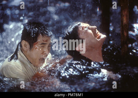 Photo du film de 'l'Arme fatale 4' Jet Li, Mel Gibson © 1998 Warner Brothers Crédit Photo : Andrew Cooper Référence #  30996422THA pour un usage éditorial uniquement - Tous droits réservés Banque D'Images